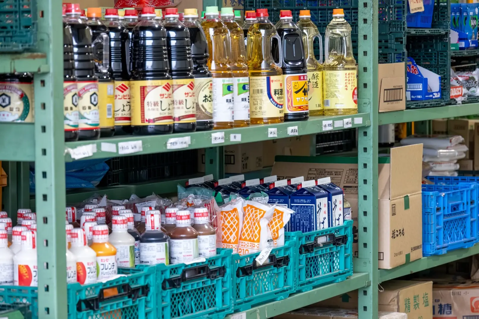 取扱食品の棚